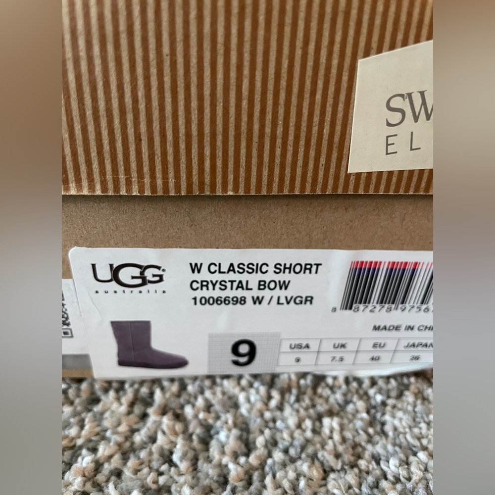 Women’s UGGs Size 9